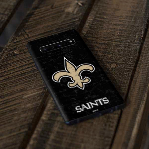 NFL New Orleans Saints Distressed Galaxy S10 Plus Skin