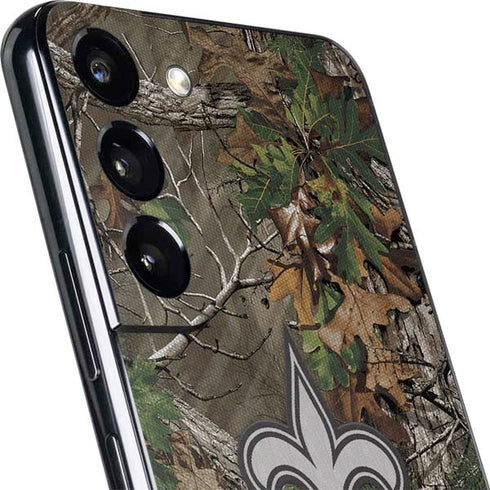NFL New Orleans Saints Realtree Xtra Green Camo Galaxy S22 Skin