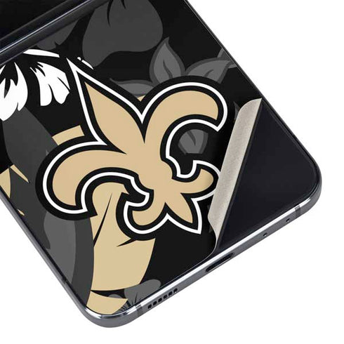 NFL New Orleans Saints Tropical Print Galaxy Z Flip5 5G Skin