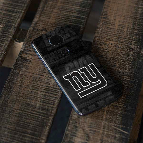 NFL New York Giants Black & White Moto E5 Plus Skin