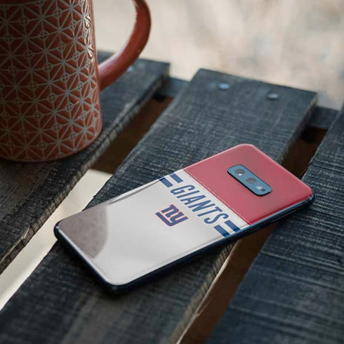 NFL New York Giants White Striped Galaxy S10e Skin