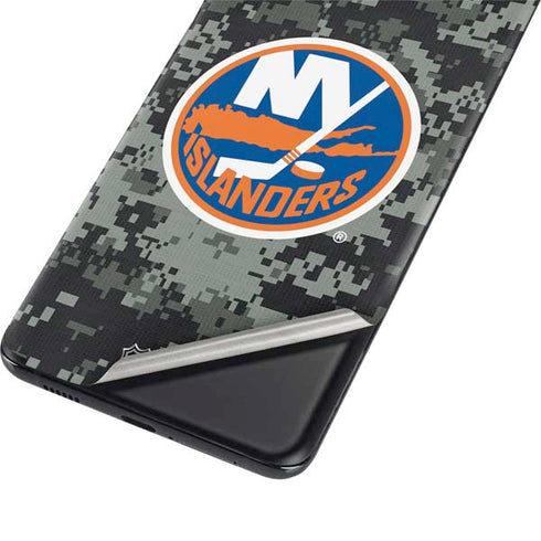 NHL New York Islanders Camo Galaxy S21 Plus 5G Skin