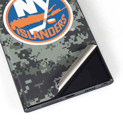 NHL New York Islanders Camo Galaxy S22 Ultra Skin