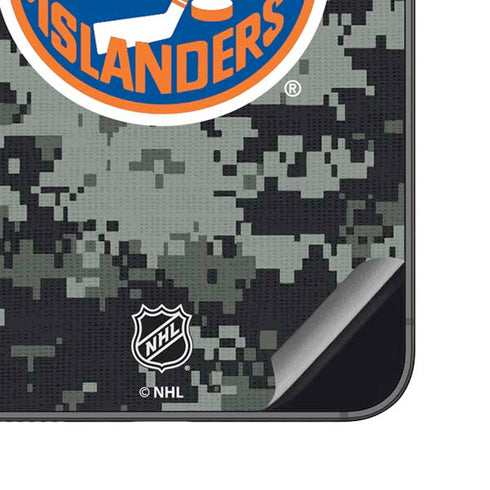NHL New York Islanders Camo Galaxy S23 FE Skin