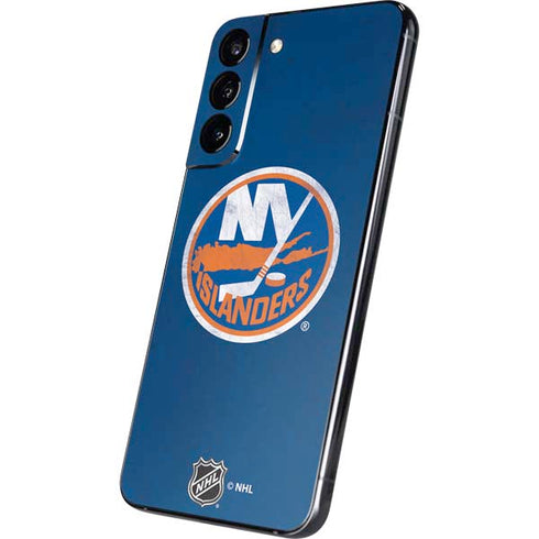 NHL New York Islanders Distressed Galaxy S22 Plus Skin