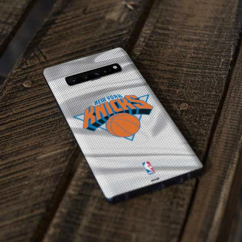 NBA New York Knicks Away Jersey Galaxy S10 Plus Skin