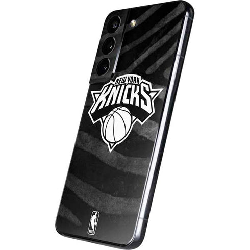 NBA New York Knicks Black Animal Print Galaxy S22 Skin