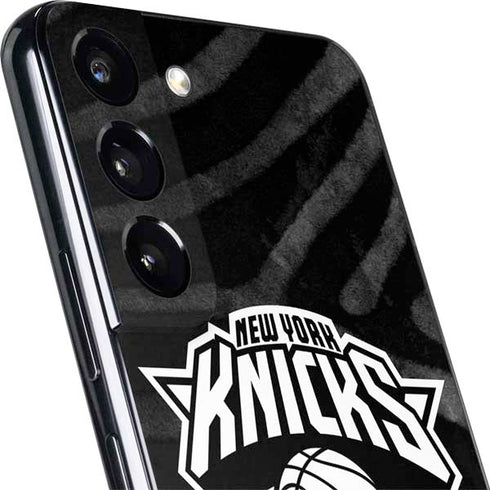 NBA New York Knicks Black Animal Print Galaxy S22 Skin