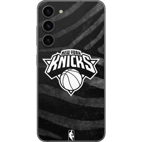 NBA New York Knicks Black Animal Print Galaxy S23 Plus Skin