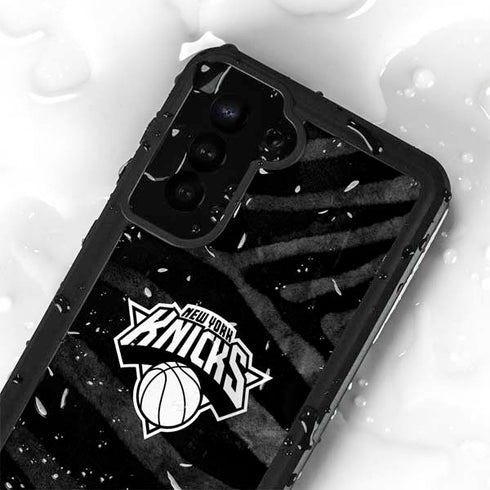 NBA New York Knicks Black Animal Print Galaxy S23 Plus Waterproof Case