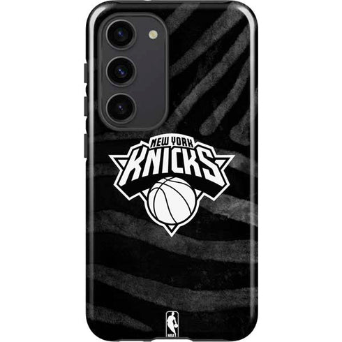 NBA New York Knicks Black Animal Print Galaxy S23 Pro Case