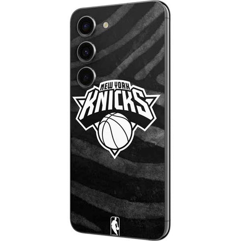NBA New York Knicks Black Animal Print Galaxy S23 Skin