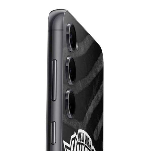 NBA New York Knicks Black Animal Print Galaxy S23 Skin