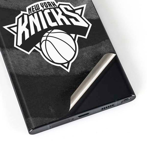 NBA New York Knicks Black Animal Print Galaxy S23 Ultra Skin