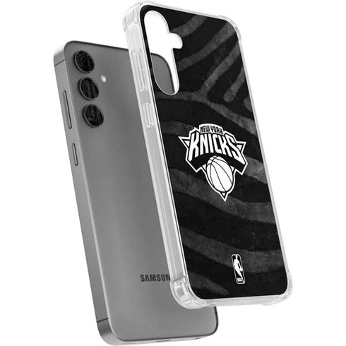 NBA New York Knicks Black Animal Print Galaxy S24 Plus Clear Case