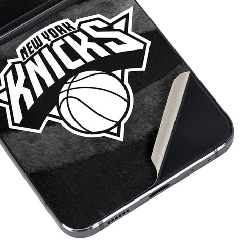 NBA New York Knicks Black Animal Print Galaxy Z Flip5 5G Skin