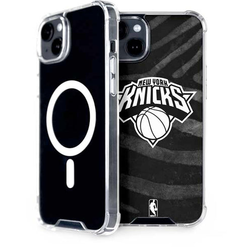 NBA New York Knicks Black Animal Print iPhone 15 Plus MagSafe Case