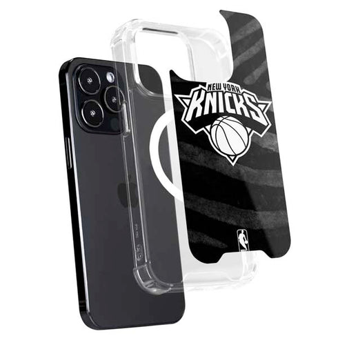 NBA New York Knicks Black Animal Print iPhone 15 Pro MagSafe Case