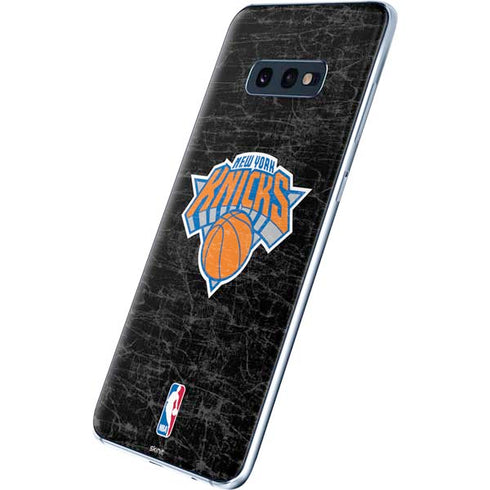 NBA New York Knicks Black Secondary Logo Galaxy S10e Skin