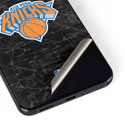 NBA New York Knicks Black Secondary Logo Galaxy S22 Plus Skin