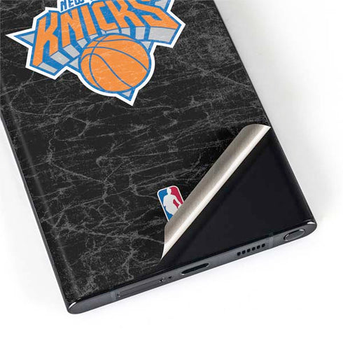 NBA New York Knicks Black Secondary Logo Galaxy S22 Ultra Skin