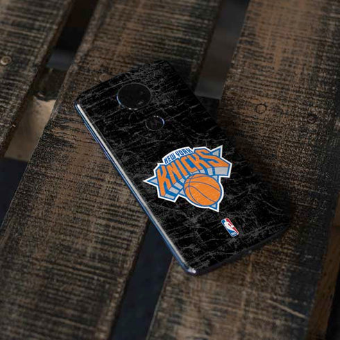 NBA New York Knicks Black Secondary Logo Moto E5 Plus Skin