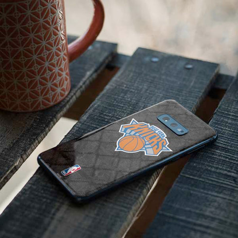 NBA New York Knicks Dark Rust Galaxy S10e Skin