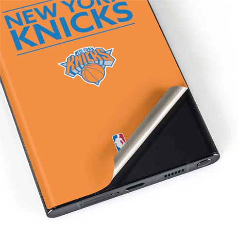 NBA New York Knicks Standard - Orange Galaxy S22 Ultra Skin
