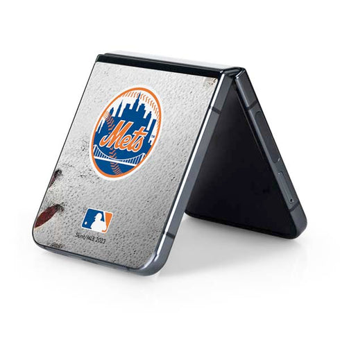 MLB New York Mets Game Ball Galaxy Z Flip5 5G Skin
