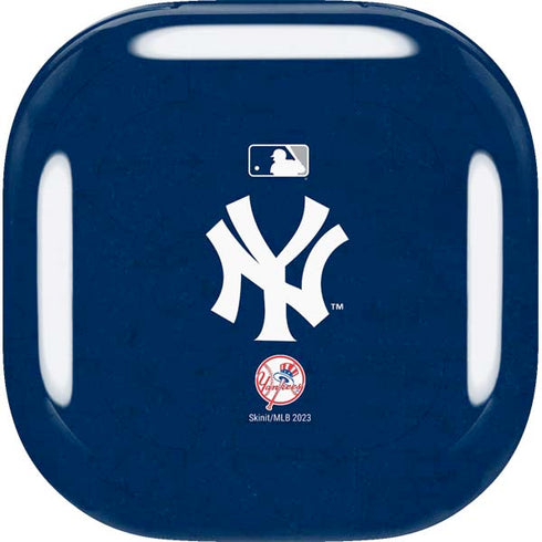MLB New York Yankees - Solid Distressed Galaxy Buds Live Skin
