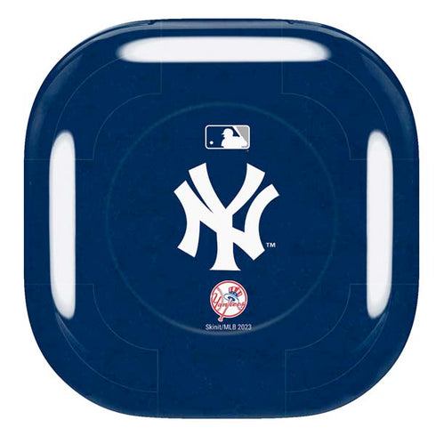 MLB New York Yankees - Solid Distressed Galaxy Buds Pro Skin