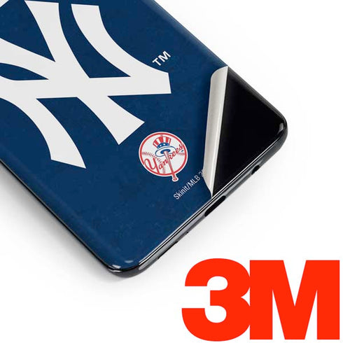 MLB New York Yankees - Solid Distressed Galaxy S10 Plus Skin