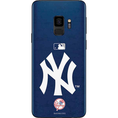 MLB New York Yankees - Solid Distressed Galaxy S9 Skin