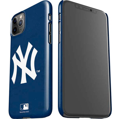 MLB New York Yankees - Solid Distressed iPhone 11 Pro Max Lite Case