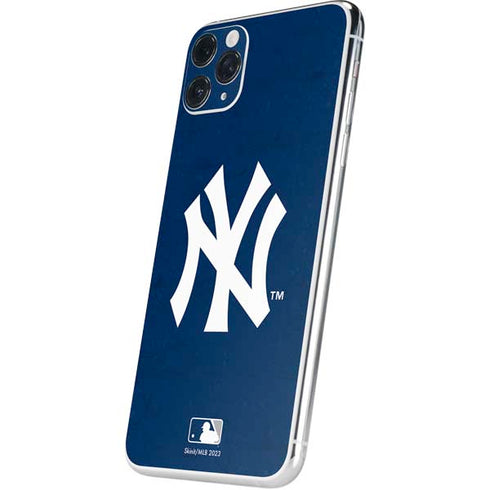 MLB New York Yankees - Solid Distressed iPhone 11 Pro Max Skin