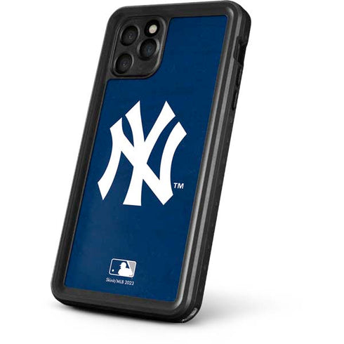 MLB New York Yankees - Solid Distressed iPhone 11 Pro Waterproof Case
