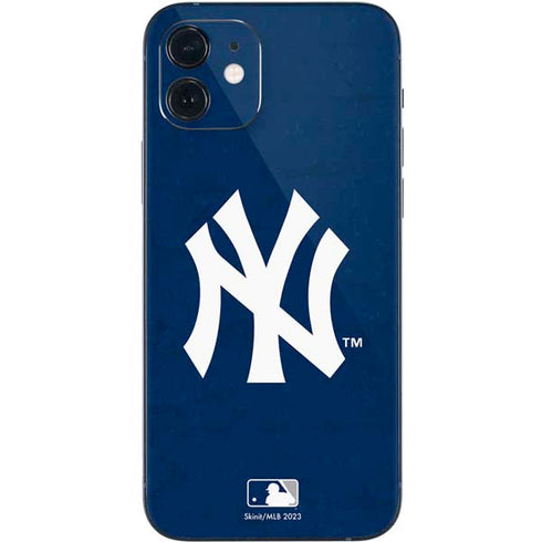 MLB New York Yankees - Solid Distressed iPhone 12 Skin