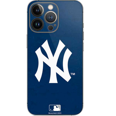 MLB New York Yankees - Solid Distressed iPhone 13 Pro Skin
