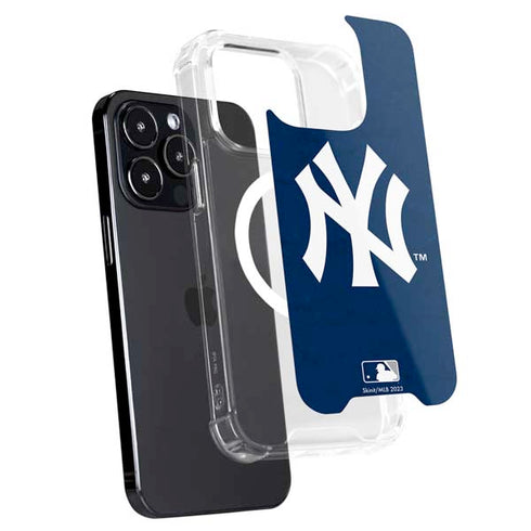 MLB New York Yankees - Solid Distressed iPhone 15 Pro Max MagSafe Case