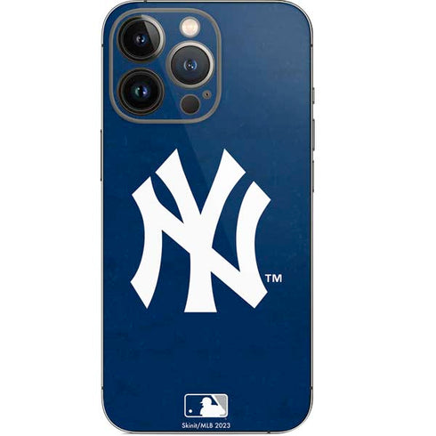 MLB New York Yankees - Solid Distressed iPhone 14 Pro Skin