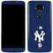 MLB New York Yankees - Solid Distressed Moto E5 Plus Skin