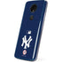 MLB New York Yankees - Solid Distressed Moto E5 Plus Skin
