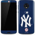 MLB New York Yankees - Solid Distressed Moto G6 Skin