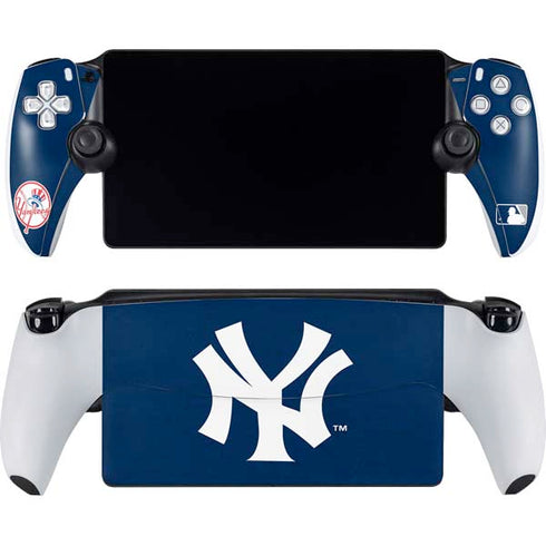 MLB New York Yankees - Solid Distressed PlayStation Portal Remote Player Skin