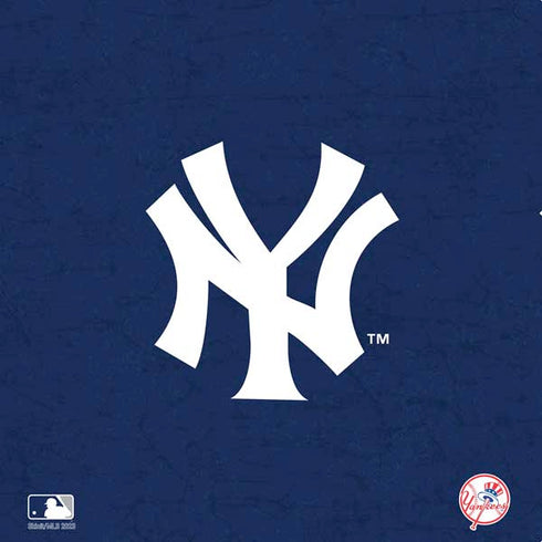 MLB New York Yankees - Solid Distressed PS4 Console and Controller Bundle Skin