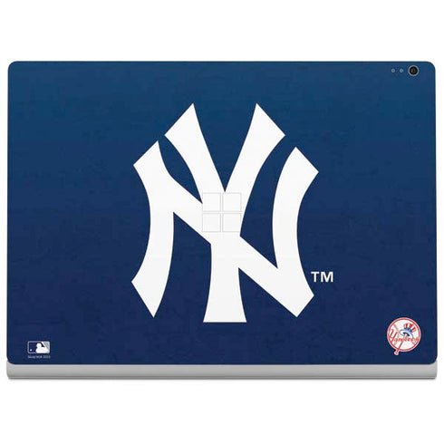 MLB New York Yankees - Solid Distressed Surface Book 2 13.5in Skin