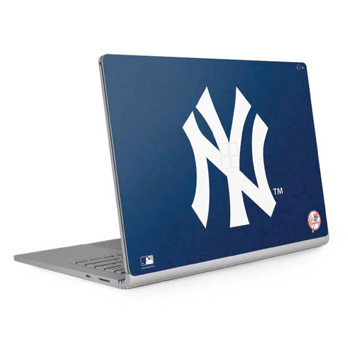 MLB New York Yankees - Solid Distressed Surface Book 2 15in Skin