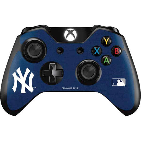 MLB New York Yankees - Solid Distressed Xbox One Controller Skin