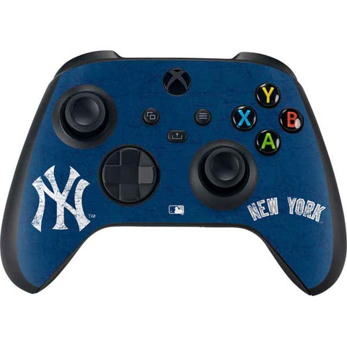 MLB New York Yankees - Solid Distressed Xbox Series X Bundle Skin