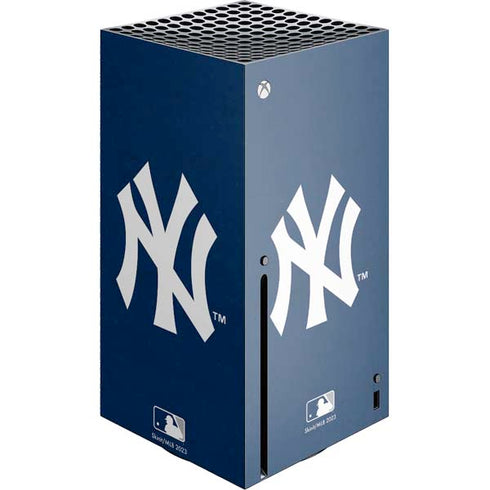MLB New York Yankees - Solid Distressed Xbox Series X Console Skin